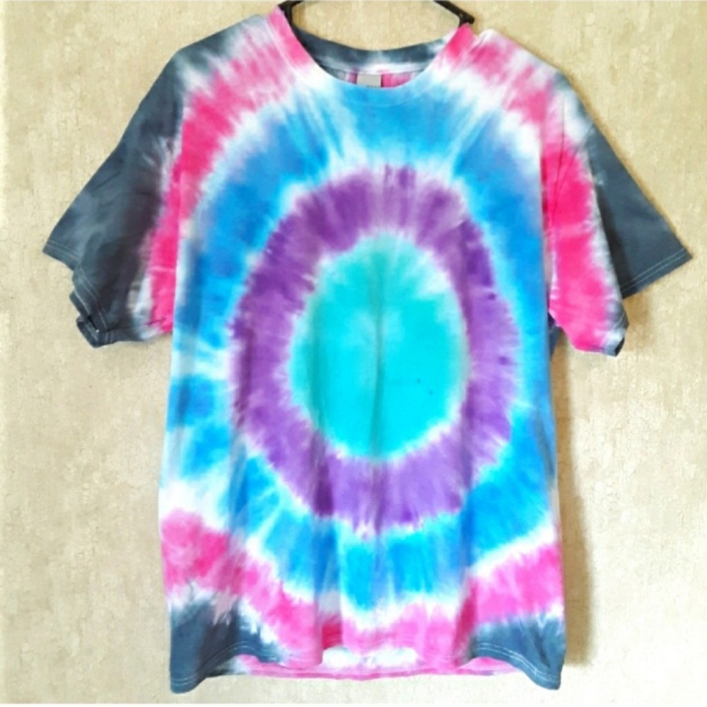 Purple pink teal black tie dyed bullseye short sleeve t shirt size large new